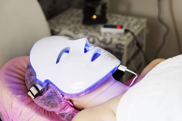 Light LED Face Mask Treatment